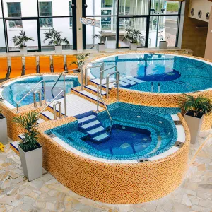 🎶 HIT, KTERÝ SE VYPLATÍ 💦 - vyhraj celodenní rodinnou vstupenku do Aquapalace Praha!