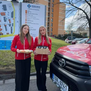 Dopolední kofein: nech si přivést kávu a makronky až do práce!