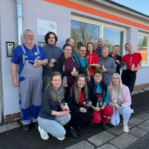 Dopolední kofein: nech si přivést kávu a makronky až do práce!