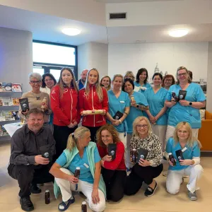 Dopolední kofein: nech si přivést kávu a makronky až do práce!