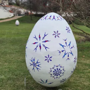 Tyršovy sady zdobí stovky kraslic, dělaly je děti z 16 základních škol