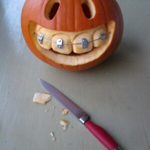 Memorable-Halloween-Carved-Pumpkin