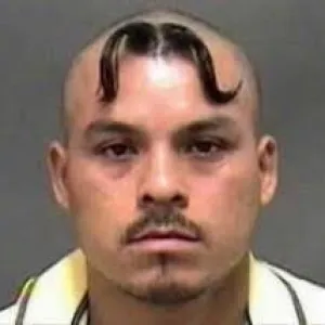 Držíš Movember? Tohle je 10 nejšílenějších knírů! Inspiruješ se?