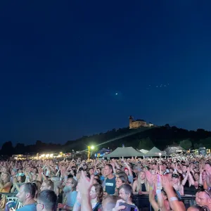 HRADYCZ NA KUNĚTICKÉ HOŘE