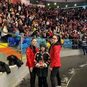 FOTO: Východočeské hokejové derby v Hradci Králové