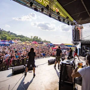 Vyhraj vstupenky na festival HradyCZ pod Kunětickou horou