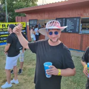 Hitrádio Černá Hora oslavilo 30 let. Jak to na Výravě vypadalo?