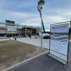 V Hradci Králové se otevřel nový fotbalový stadion