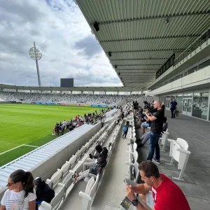 V Hradci Králové se otevřel nový fotbalový stadion