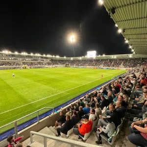 V Hradci Králové se otevřel nový fotbalový stadion