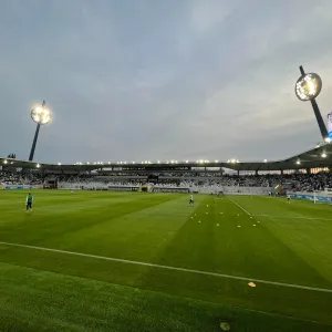 V Hradci Králové se otevřel nový fotbalový stadion