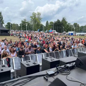 V Hradci Králové se otevřel nový fotbalový stadion