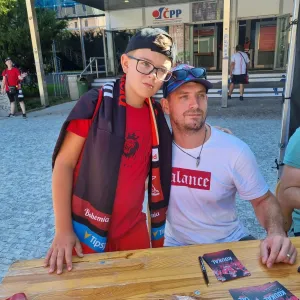 První zápas na hradeckém ledě ovládl Mountfield. Porazil Liberec
