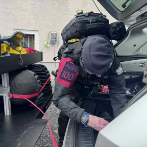 Tým speciálně vycvičených policistů dostal nové velitelské auto. Zefektivní jejich práci