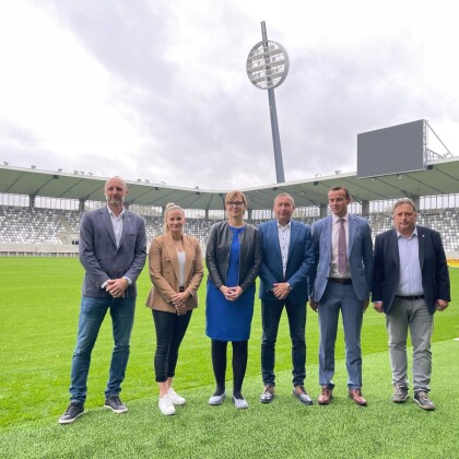 Fotbalový stadion v Hradci Králové zažije první mezinárodní utkání