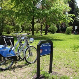 Jičín bude mít sdílená kola. Prvních 15 minut bude zdarma