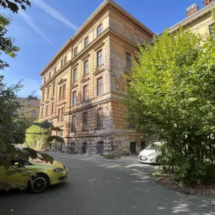 V centru Hradce Králové začala rekonstrukce Vrbenského kasáren za 341 milionů