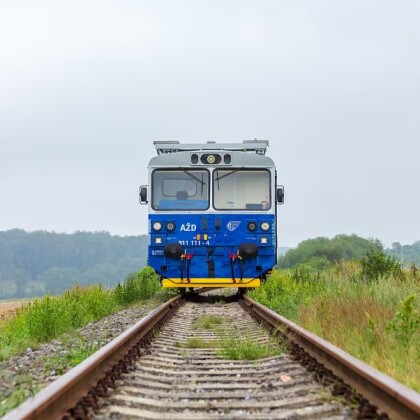 Na východě Čech bude jezdit vlak bez strojvedoucího