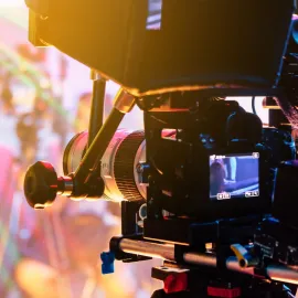 Na východě Čech se natáčí film Ležáky. Režíruje ho Tomáš Magnusek