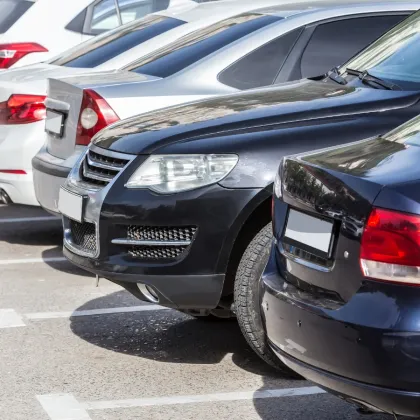 Na sídlišti Dubina v Pardubicích chybí 700 parkovacích míst