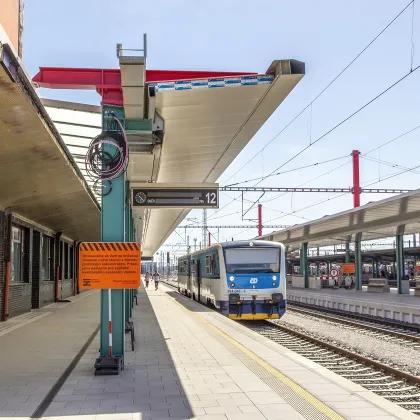 Železniční spojení Pardubic a Hradce Králové by mělo být po modernizaci častější