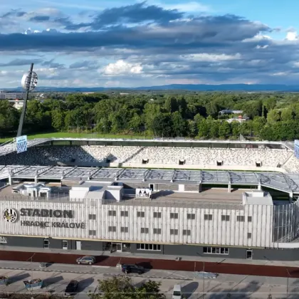 O novém vlastníkovi FC Hradec Králové by mohli zastupitelé jednat v listopadu