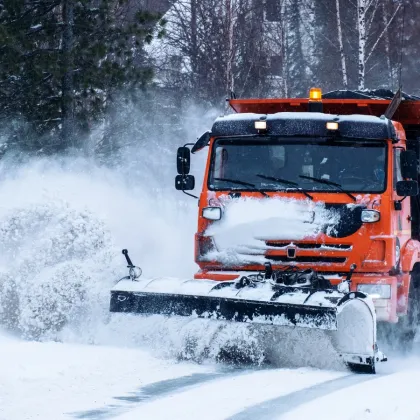 ON-LINE MAPY: Kdy naposledy projel sypač a v jakém stavu je aktuálně trasa, kterou chci jet?