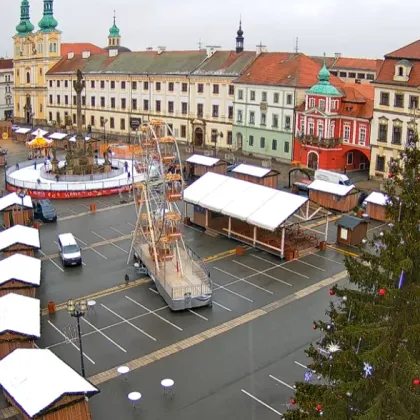Hradec Králové spustil živý přenos z vánočních trhů.