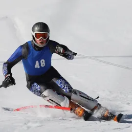 Skiinterkriterium 2026 je tady. V Říčkách pojede 165 závodníků ze17 zemí